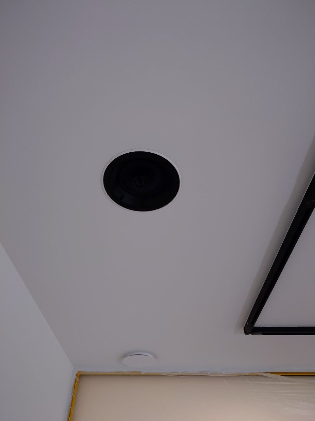 20250826_163939080 (Large)